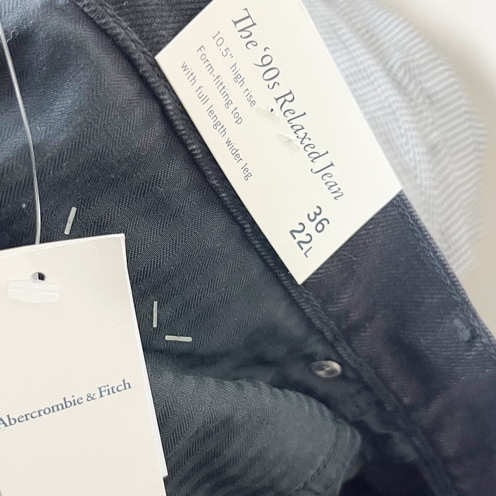 Abercrombie & Fitch The 90’s Relaxed High Rise Black Jeans Plus Size 22 Long - Picture 6 of 6
